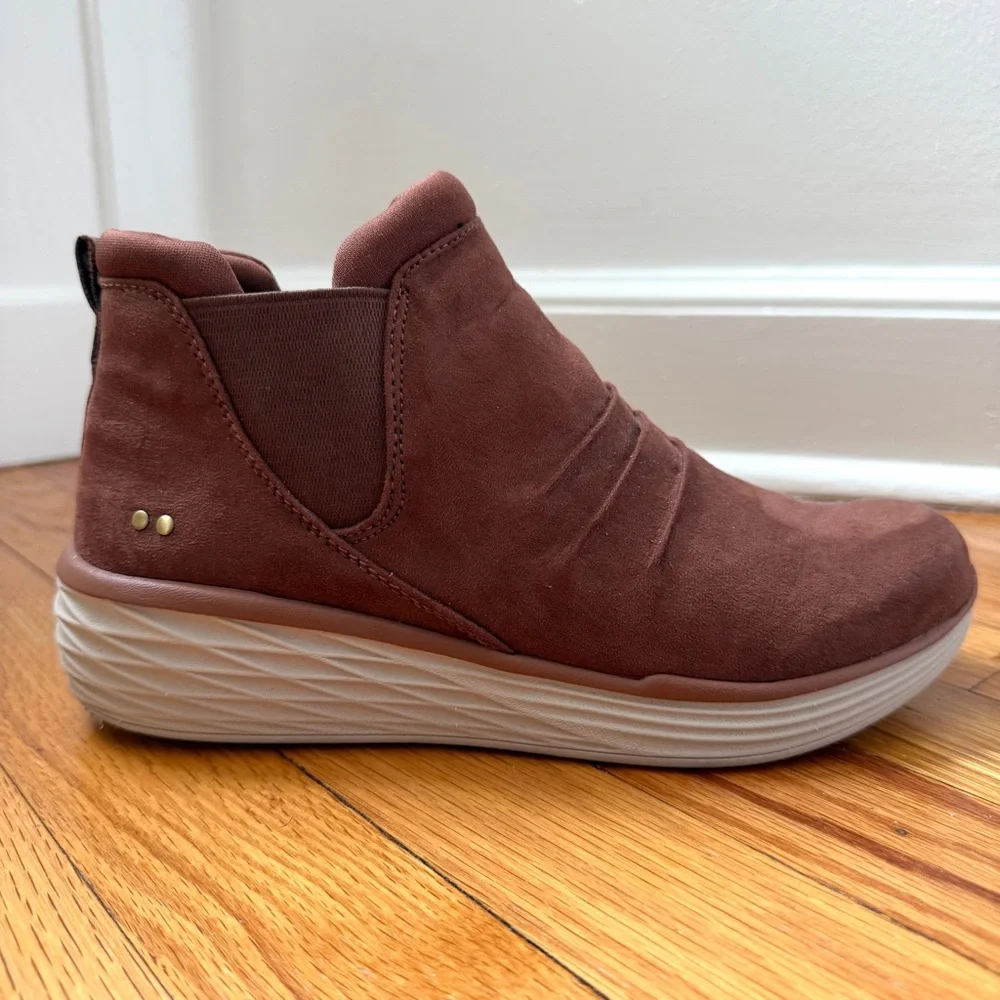 Ryka Niah Animal Banana Bread Water Repellent Ankle Boots Women’s Size 7.5
